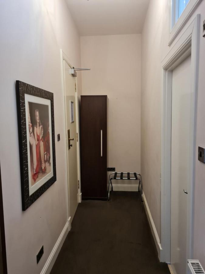Number 10 Hotel Glasgow Exterior photo